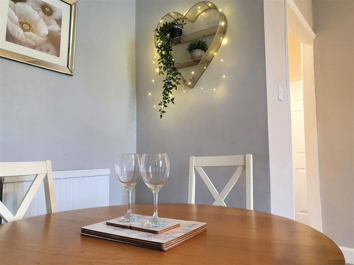 Brodie's Hideaway Stylish Seaside Town Apartment *